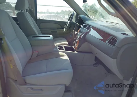 2007 Chevrolet Tahoe Lt from USA, damaged, VIN 1GNFK13077R132501